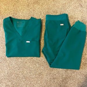 Figs Green Scrub Set